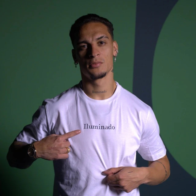 星空体育app官方下载-贝蒂斯携手安东尼推出联名系列，球员分红模式开创商业新合作