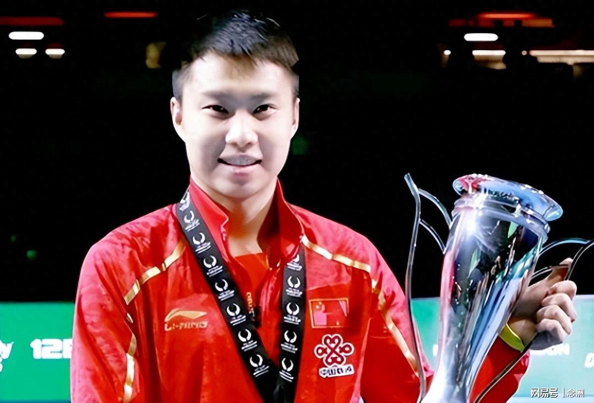 争议？27岁名将当国乒教练 与队友结婚 张继科：世界冠军不是蹭的