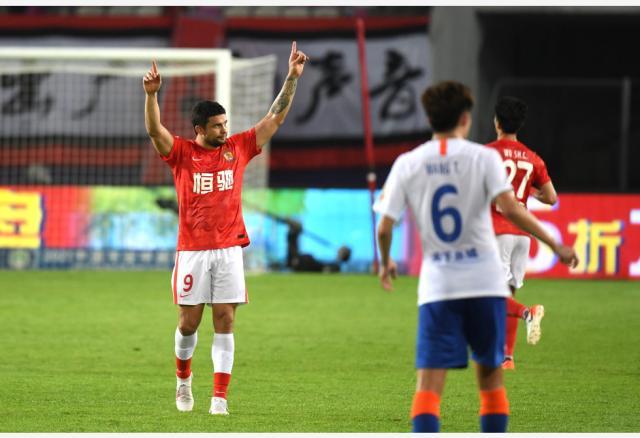 星空体育app-广州队暂列赛区头名 卡帅：保证全员健康最后争冠